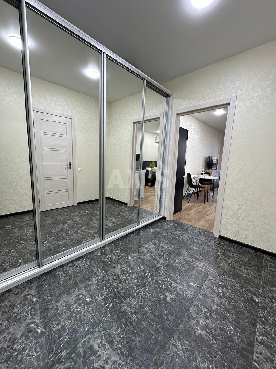 1k apartment vul. Central'na 19588845