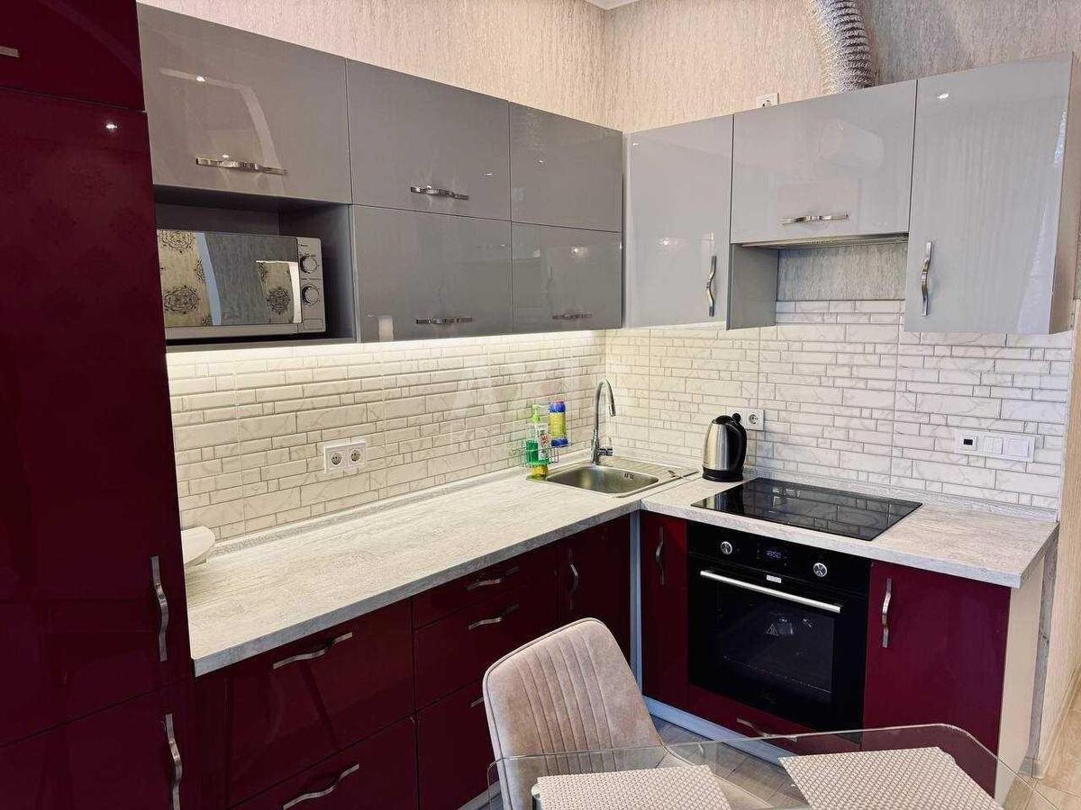 1k apartment vul. Zhyljans'ka 6858979