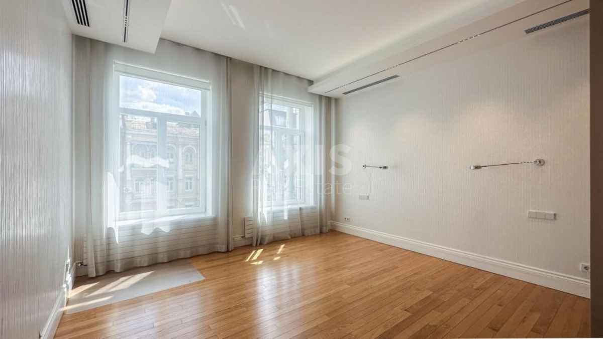 5k apartment vul. Antonovycha 144