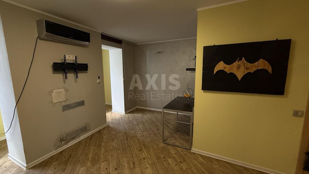 1k apartment vul. Bal'zaka Onore de 65