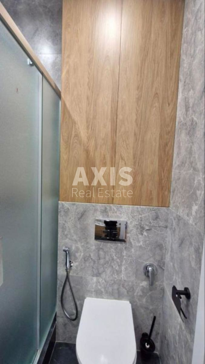 1k apartment vul. Jevgena Konoval'cja 44а14
