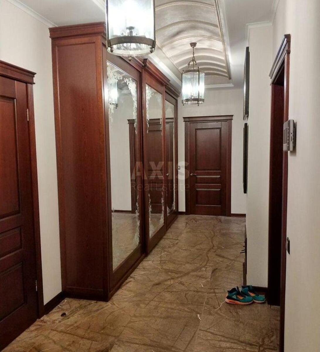 3k apartment vul. Solom'jans'ka 15А1