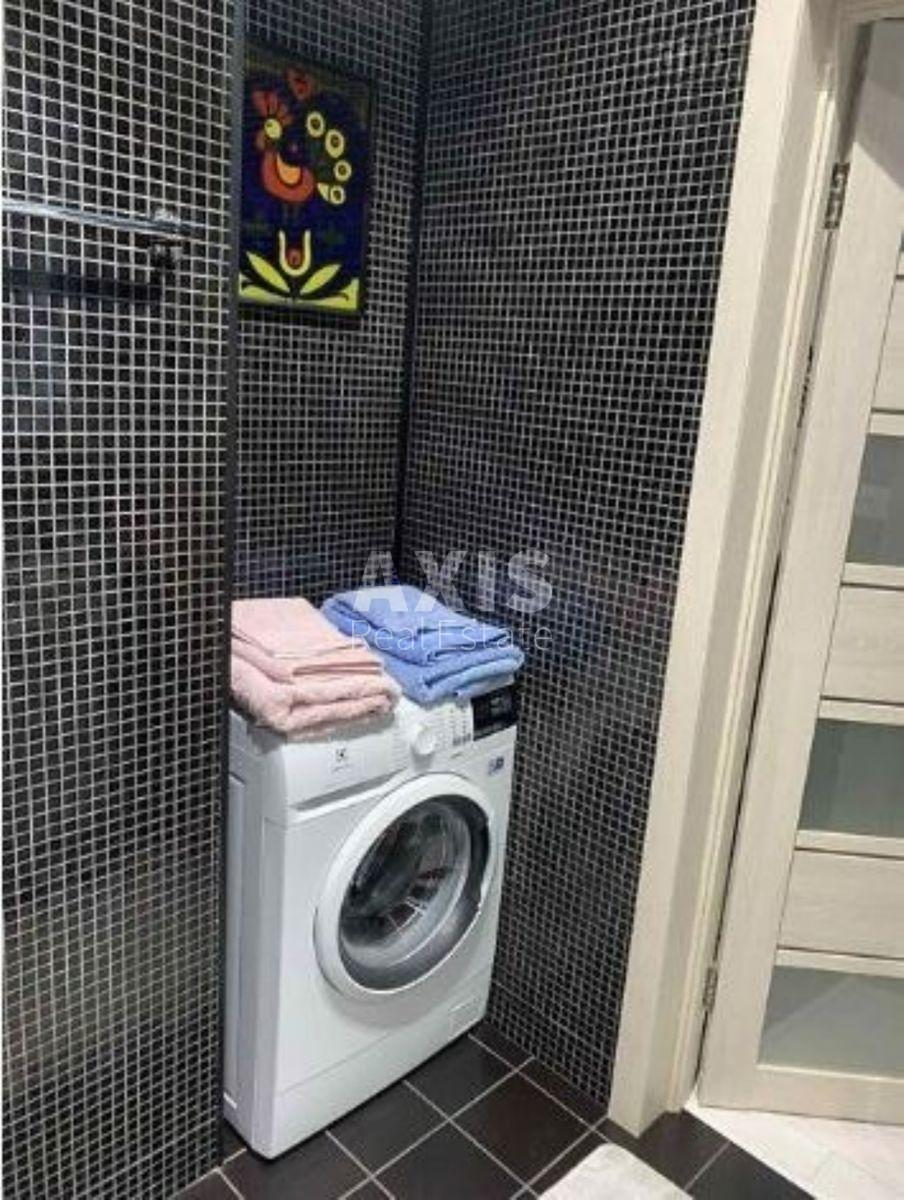1k apartment vul. Truskavec'ka 14Б7