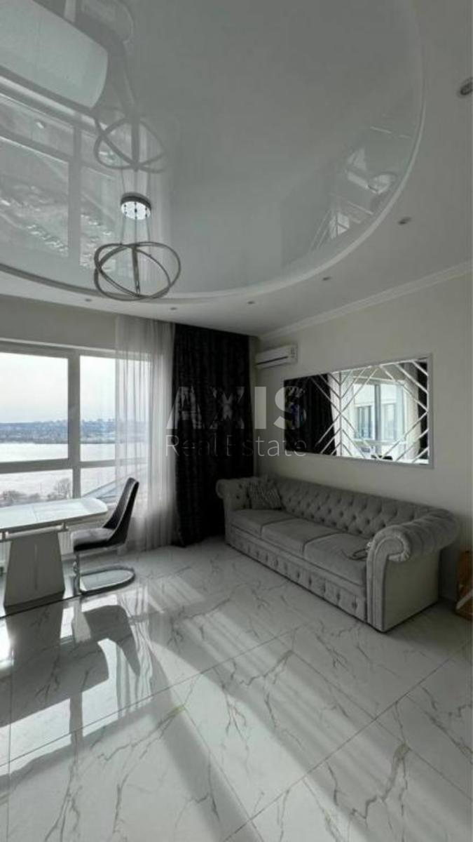 3k apartment vul. Zarichna 1г0