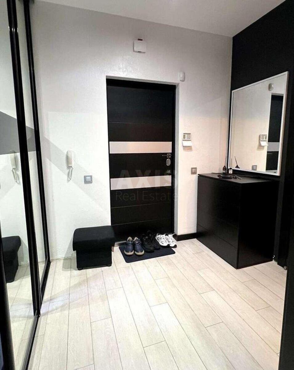 1k apartment vul. Regeneratorna 4, корп. 26