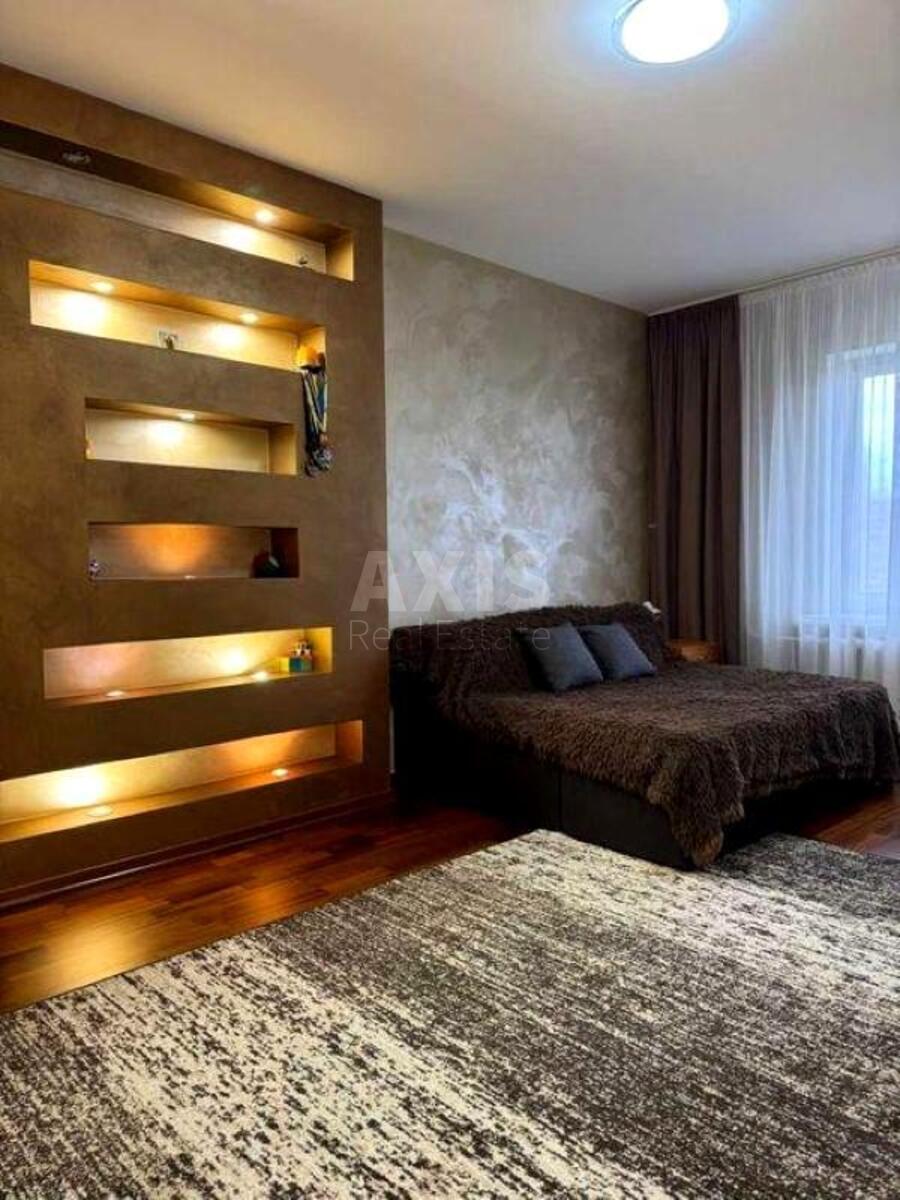 3k apartment vul. Puljuja Ivana 2593882