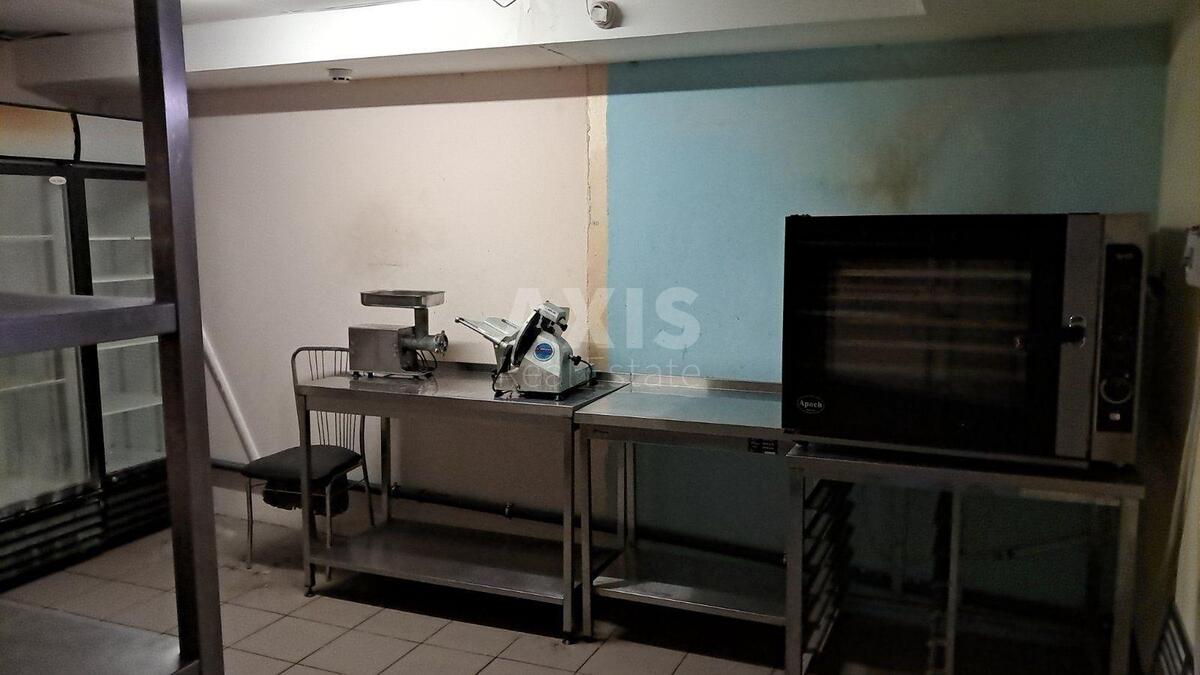 Trade object vul. Volodymyrs'ka 40/2, 25m24