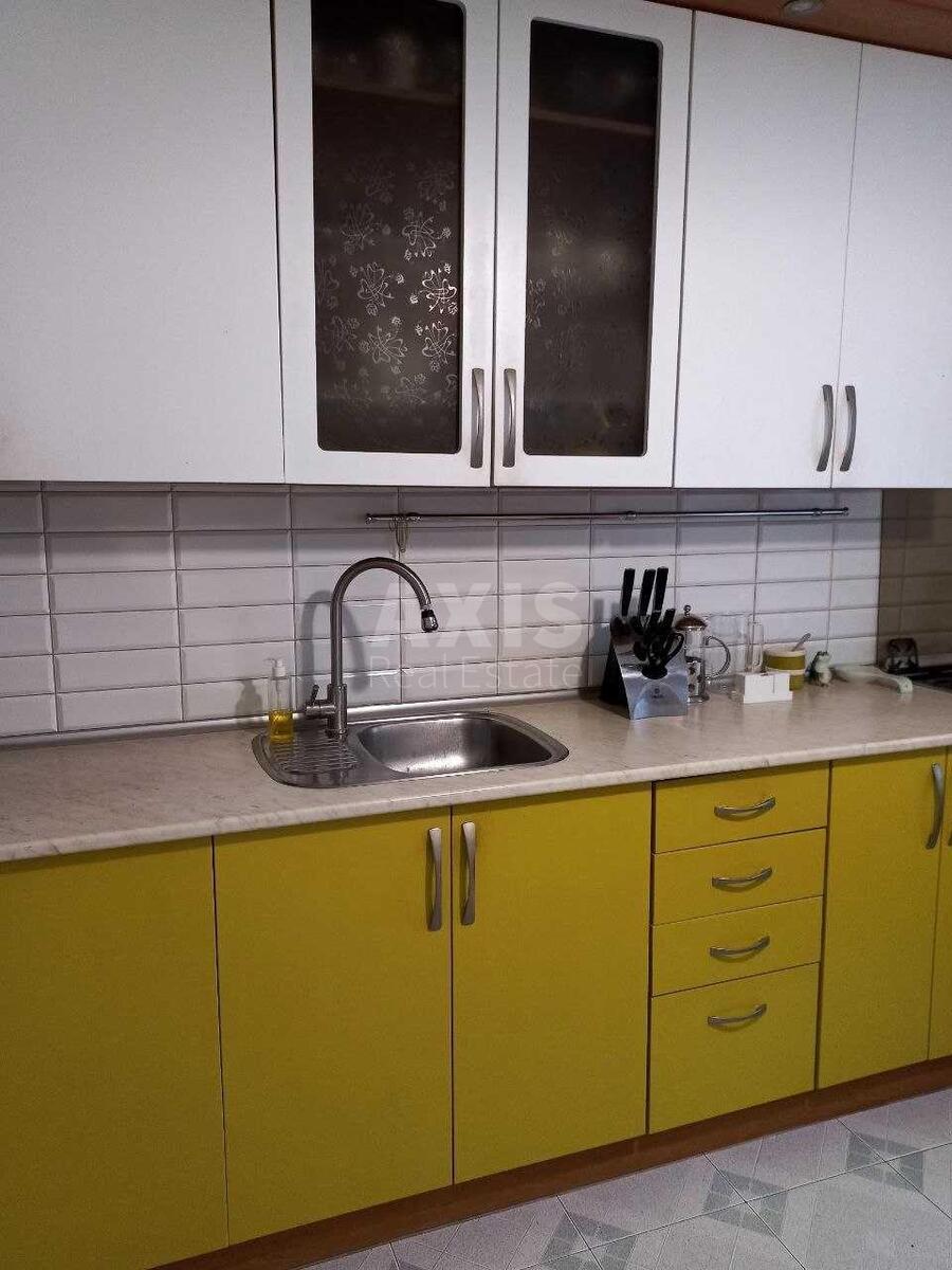 2k apartment vul. Mykytenka Ivana 270