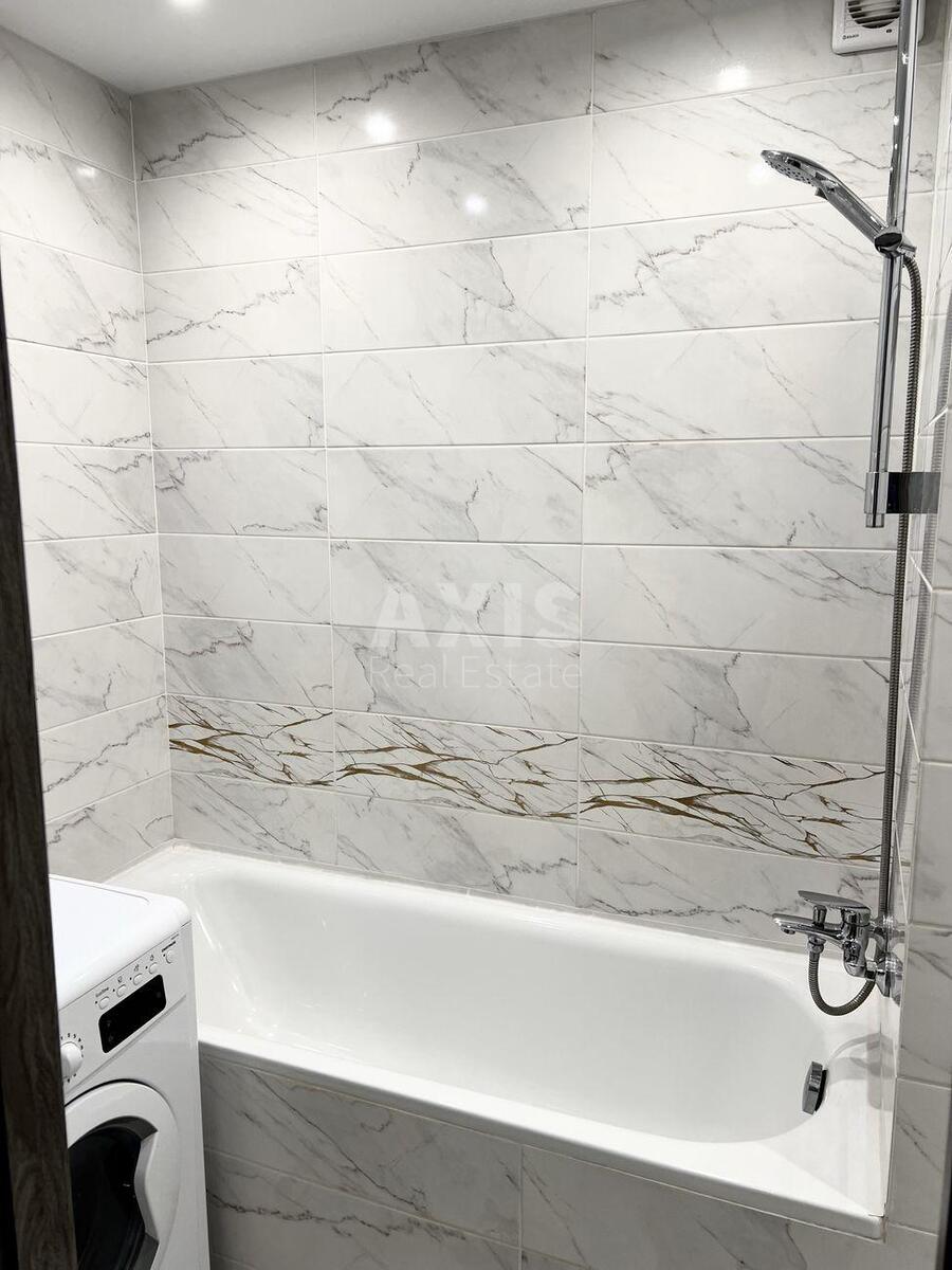 1k apartment vul. Zlatoustivs'ka 467
