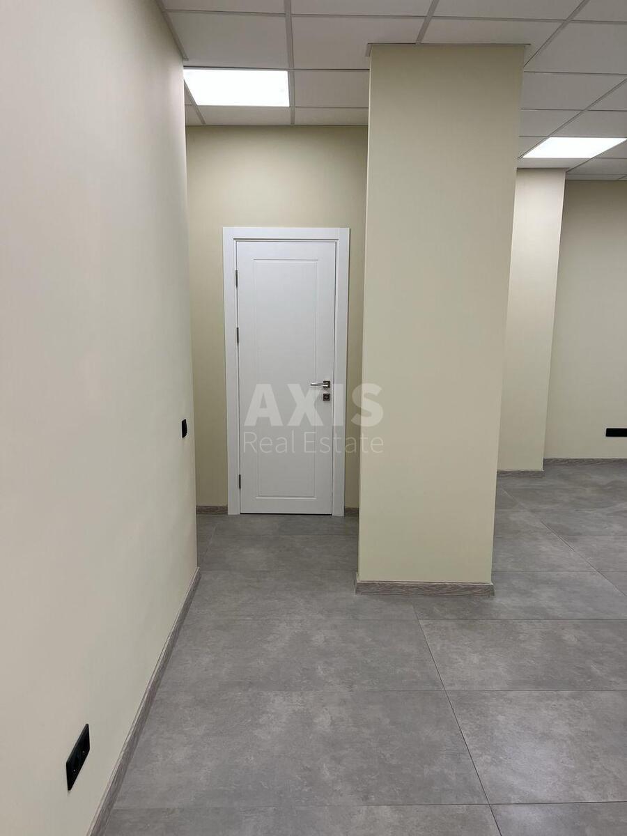 Office vul. Nagirna 16/18, 72m2585124