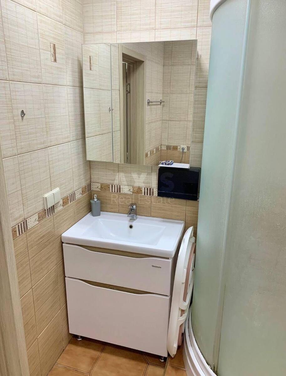 1k apartment vul. Shuljavs'ka 201