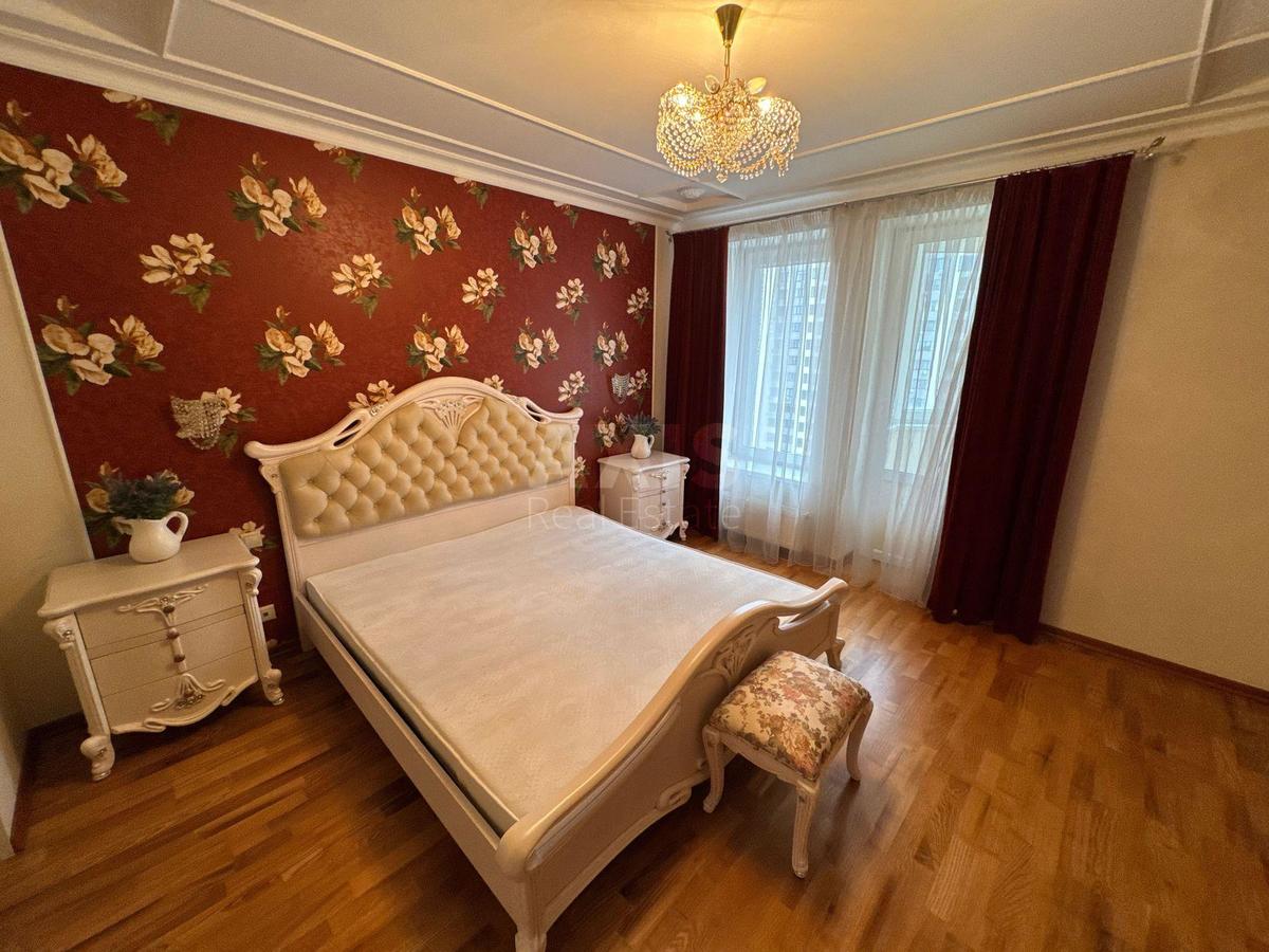 2к квартира ул. Юлии Здановской 60/57