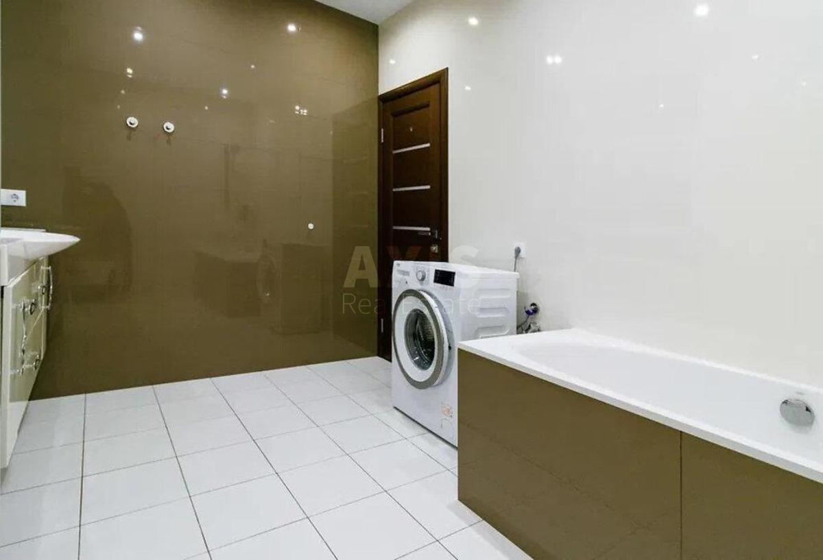 3k apartment vul. Dragomyrova Myhajla 184
