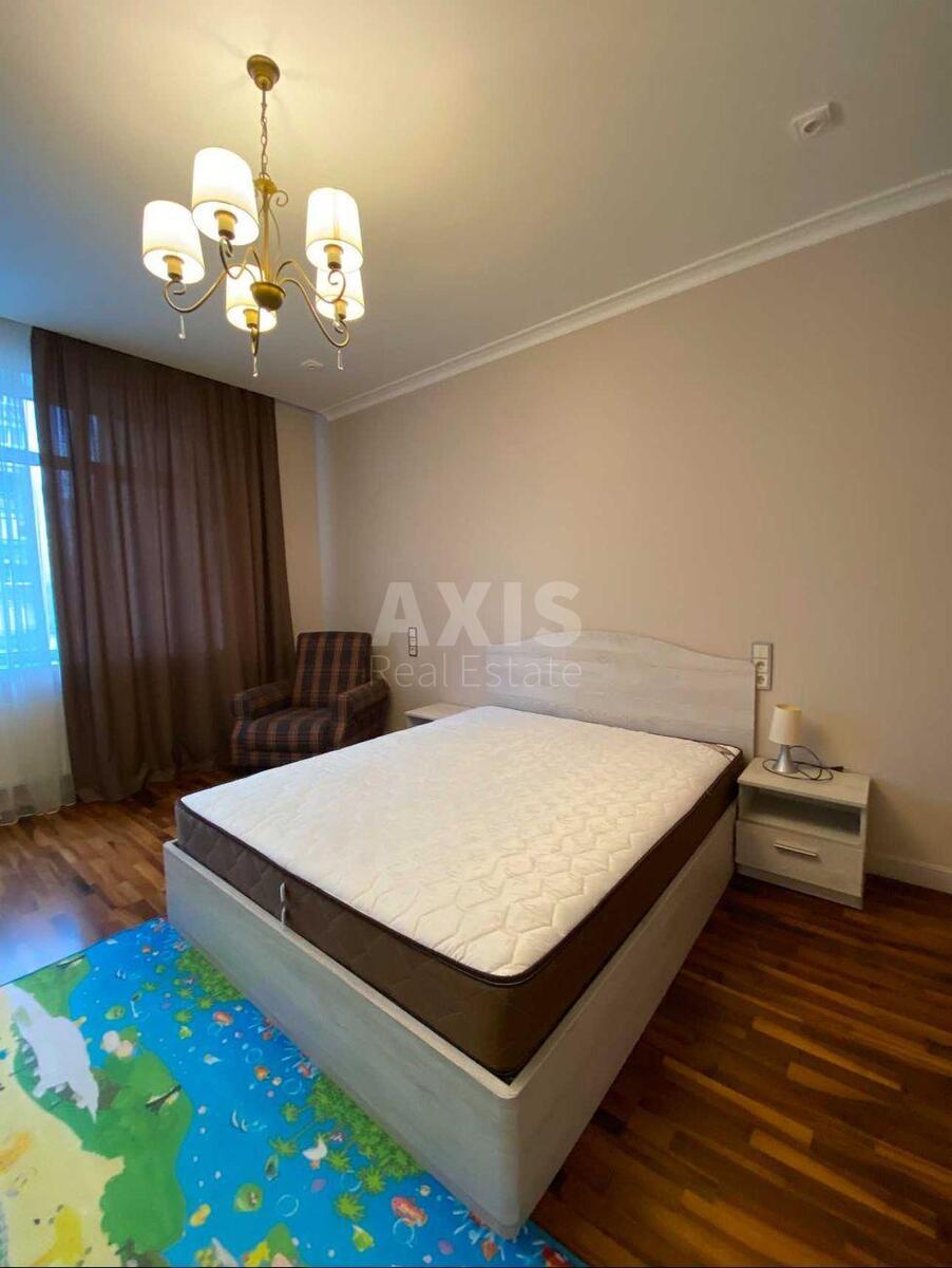 3к квартира ул. Антоновича 131598025