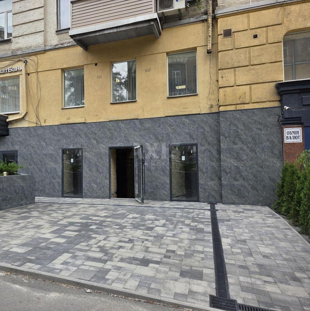 Объект торговли ул. Саксаганского 61/17, 84м259841