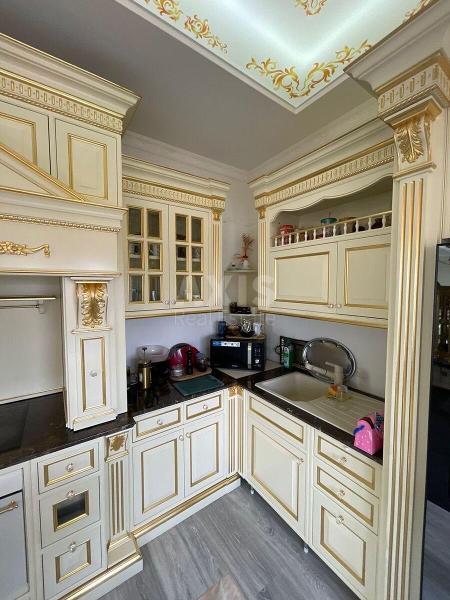 4k apartment vul. Jevgena Konoval'cja 44А571909