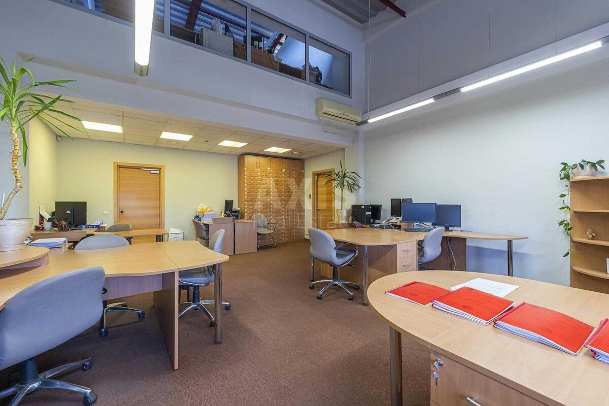 Office vul. Degtjarivs'ka 33Б, 680m2572466