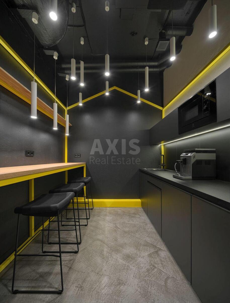 Office uzv. Klovs'kyj 7, 100m26