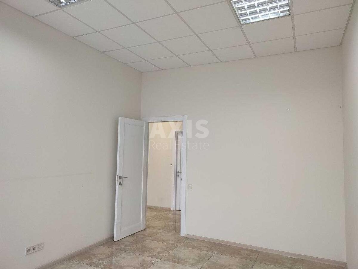 Office vul. Novokostjantynivs'ka 2А, 307m2594526