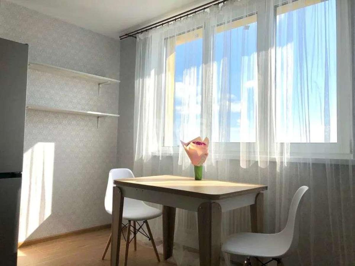 1k apartment vul. Myhajla Maksymovycha 320
