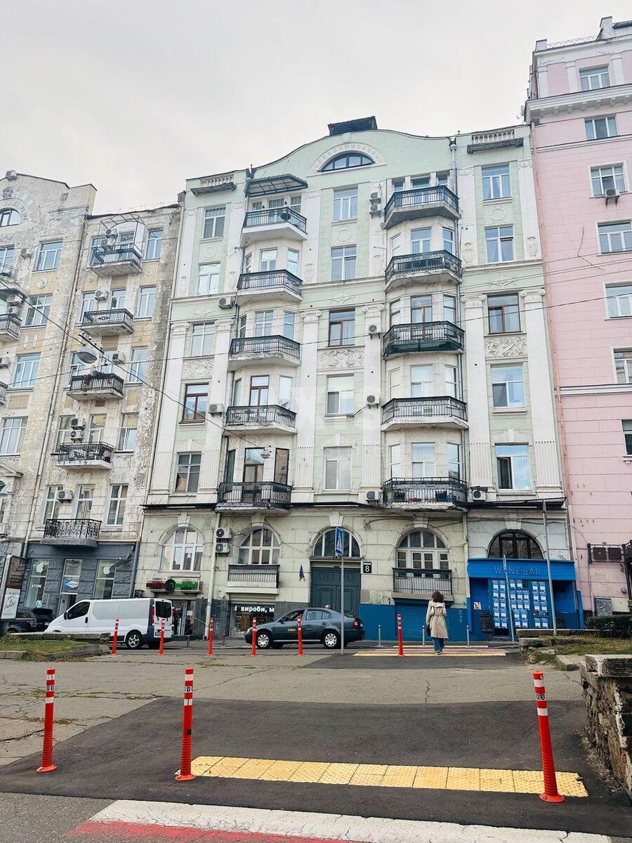 4k apartment vul. Antonovycha 8589779