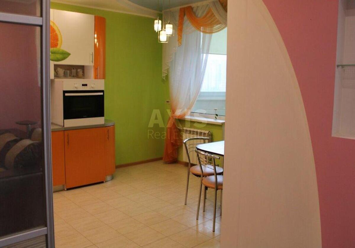 1k apartment prov. Feodosijs'kyj 142