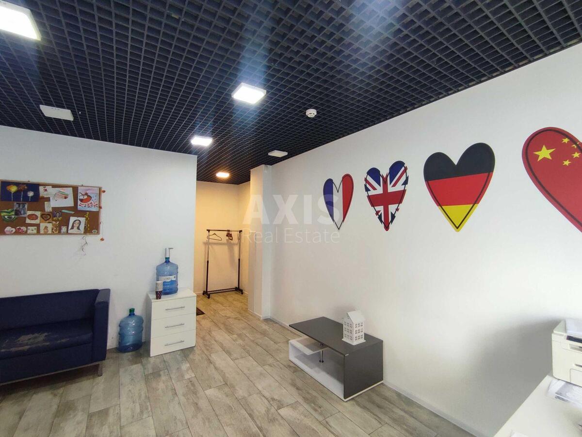 Office vul. Regeneratorna 4, 87m210