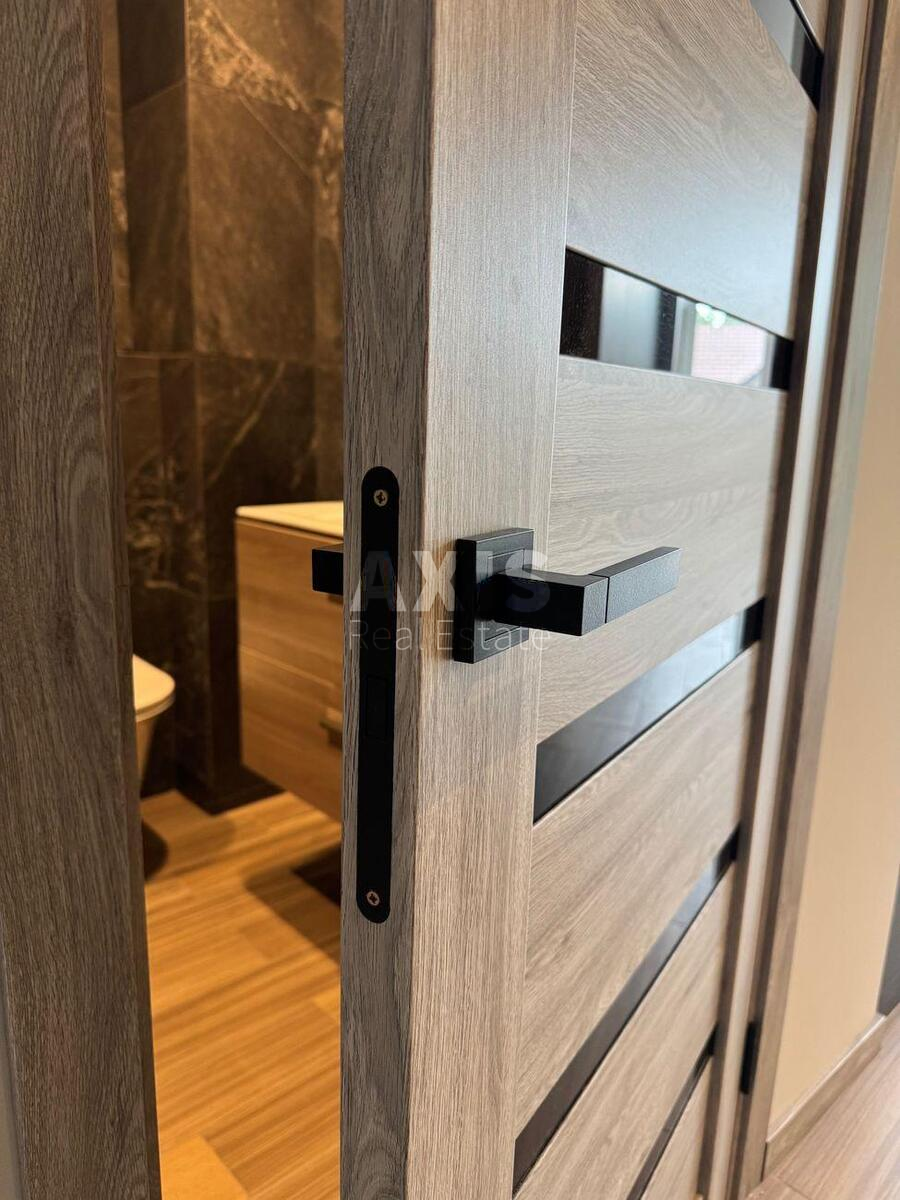 1k apartment vul. Radystiv 4011