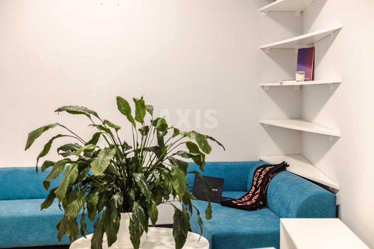 Office vul. Gajdara 58/10, 554m21