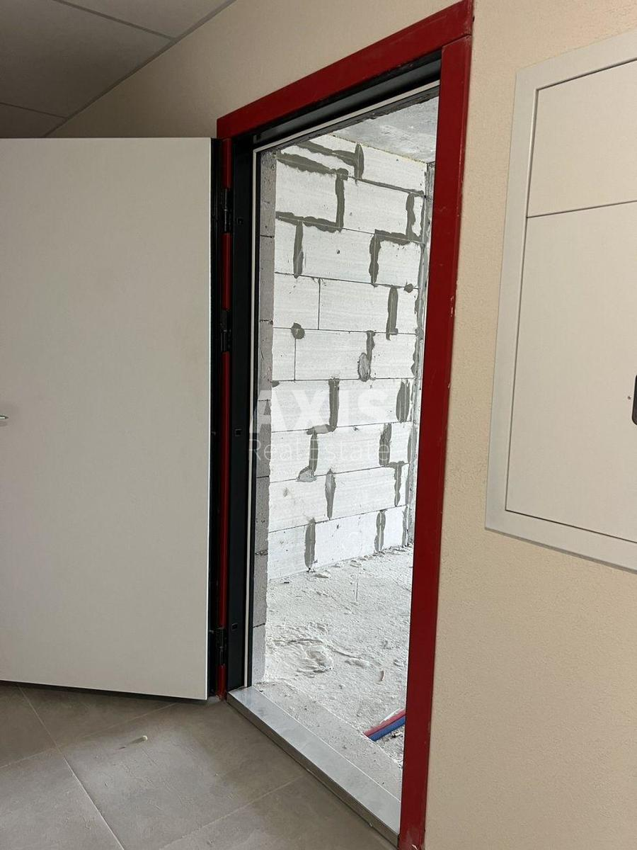 1k apartment vul. Bulahovs'kogo Akademika 24