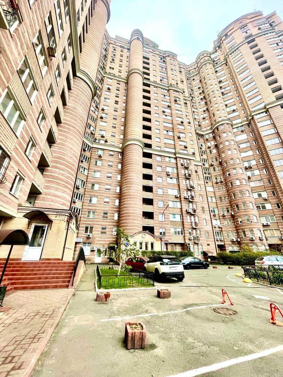 3k apartment vul. Golosii'vs'ka 135970812