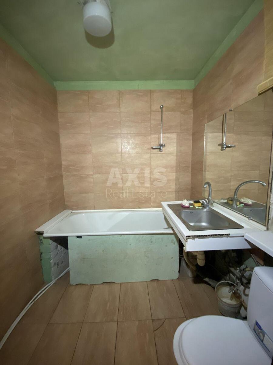 2k apartment vul. Zaharivs'ka 108