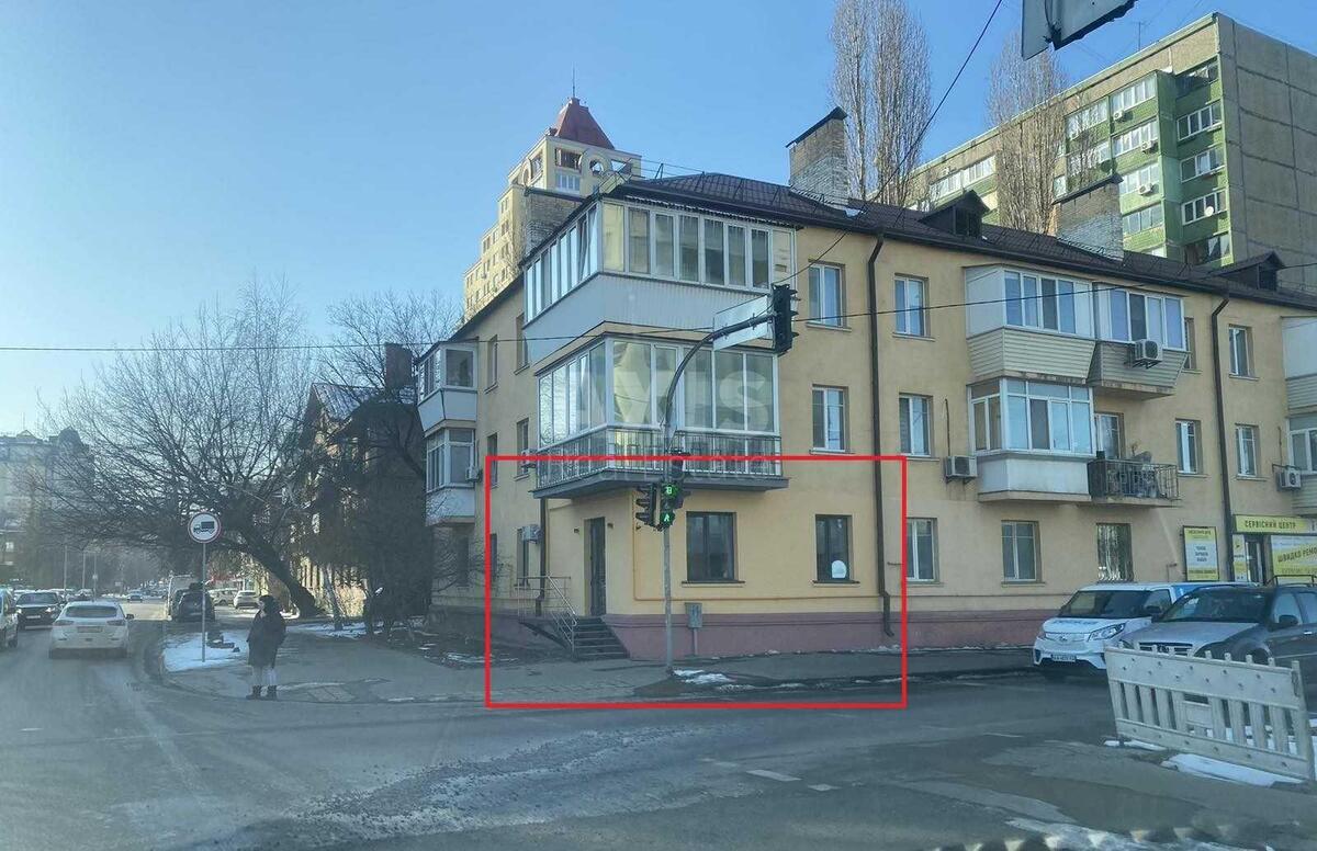 Объект торговли ул. Приорская 17, 47м2571100