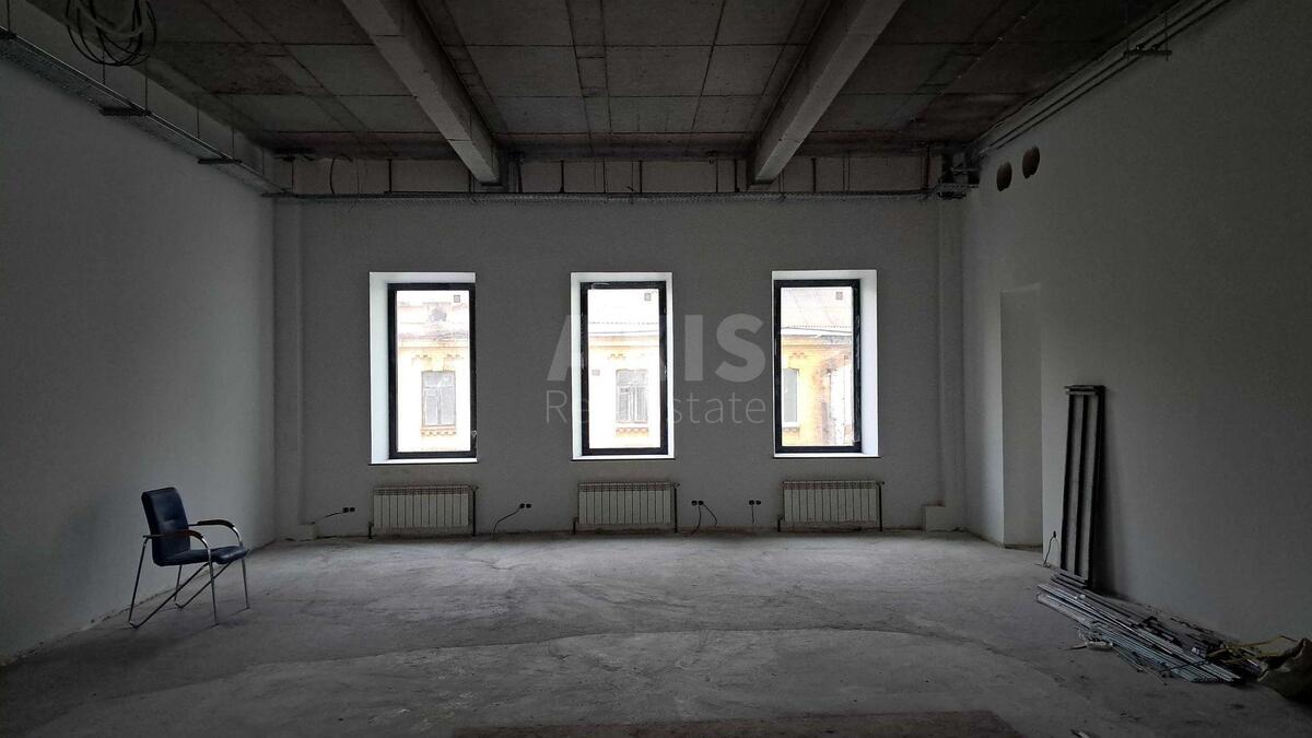 Office vul. Zhyljans'ka 146, 500m23