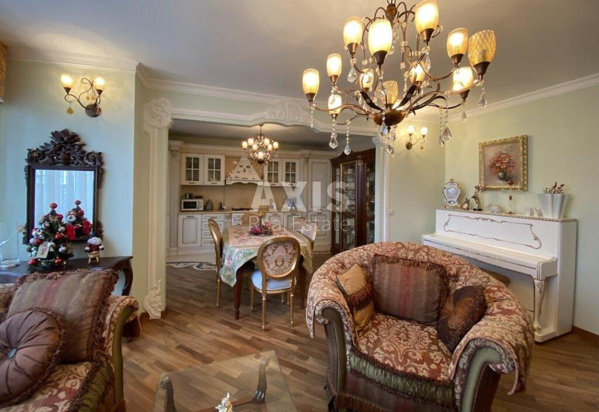 4k apartment prov. Jaroslavs'kyj 7/9432220