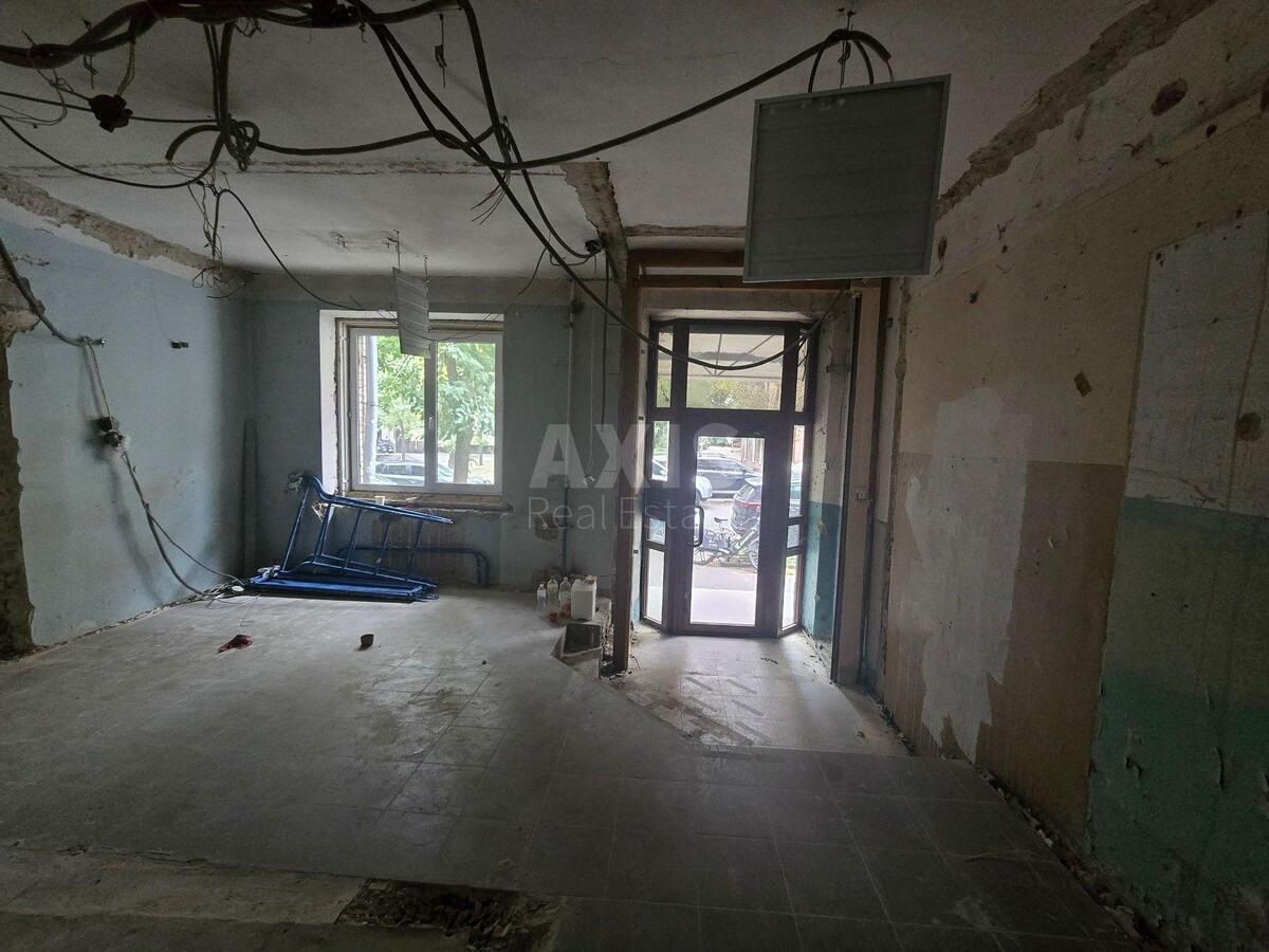 Об'єкт торгівлі вул. Гончара Олеся 6, 330м2609003