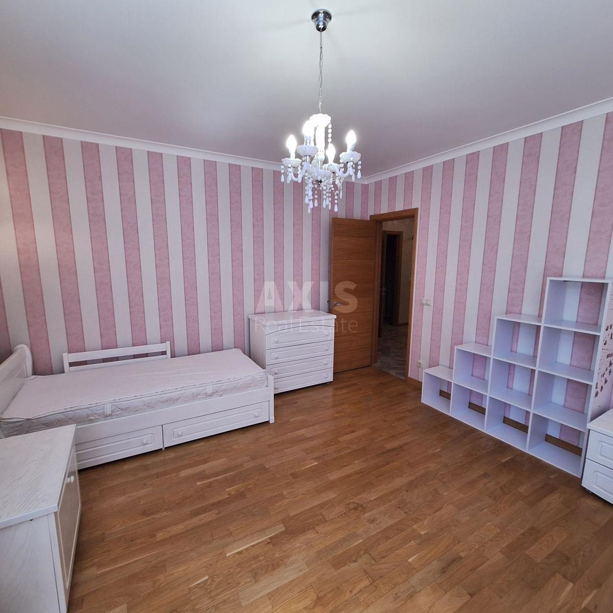3к квартира ул. Драгоманова 2А7