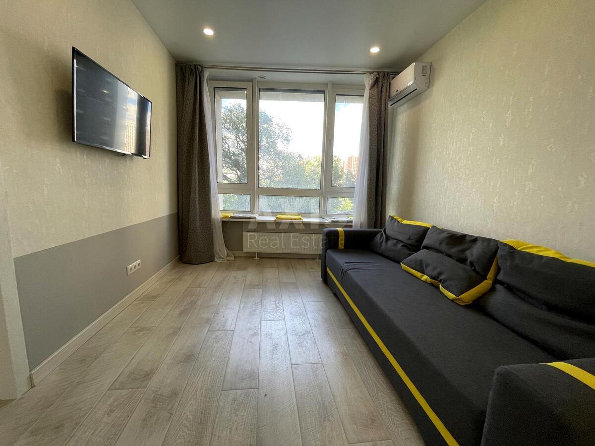 2k apartment vul. Zarichna 166102011