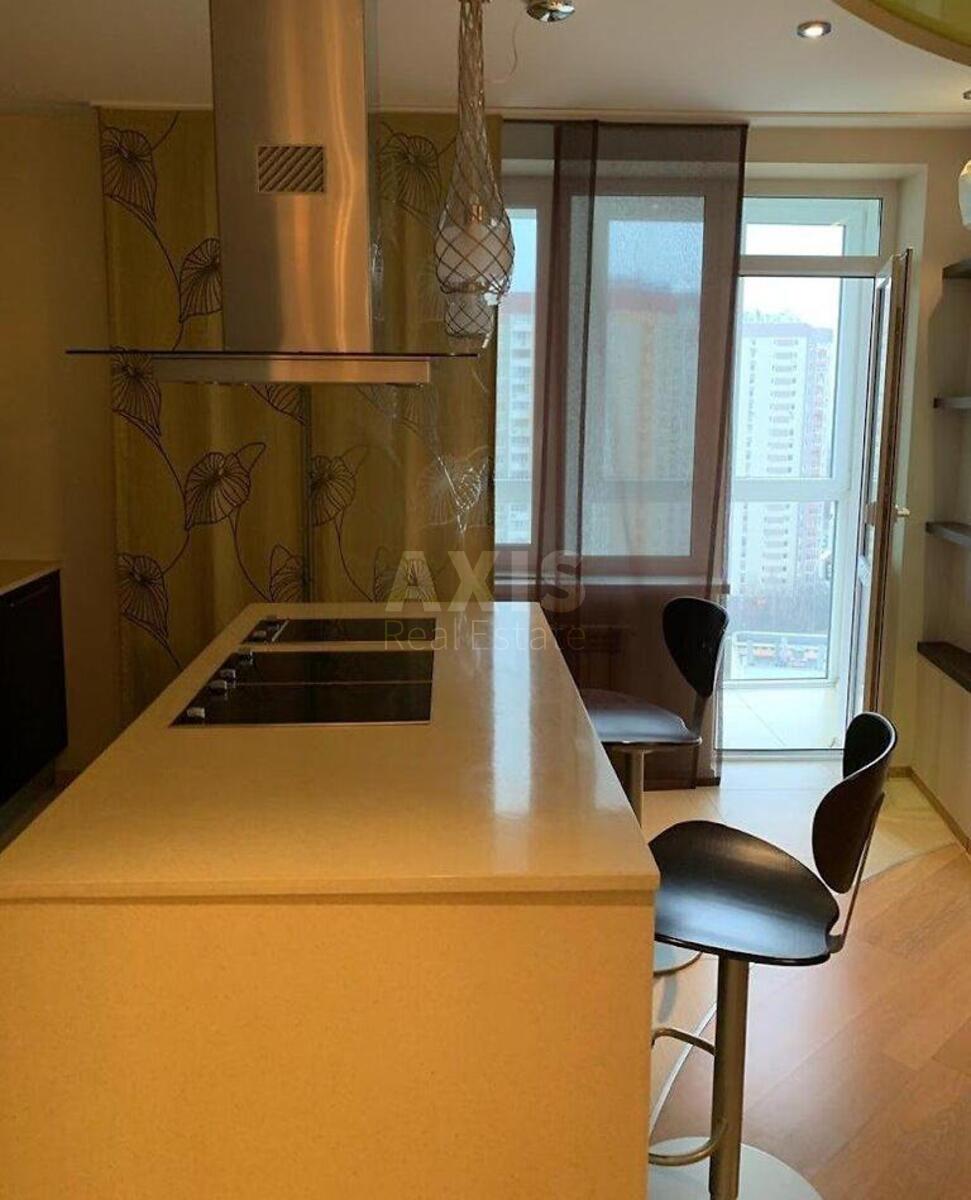3k apartment vul. Urlivs'ka 11А568514