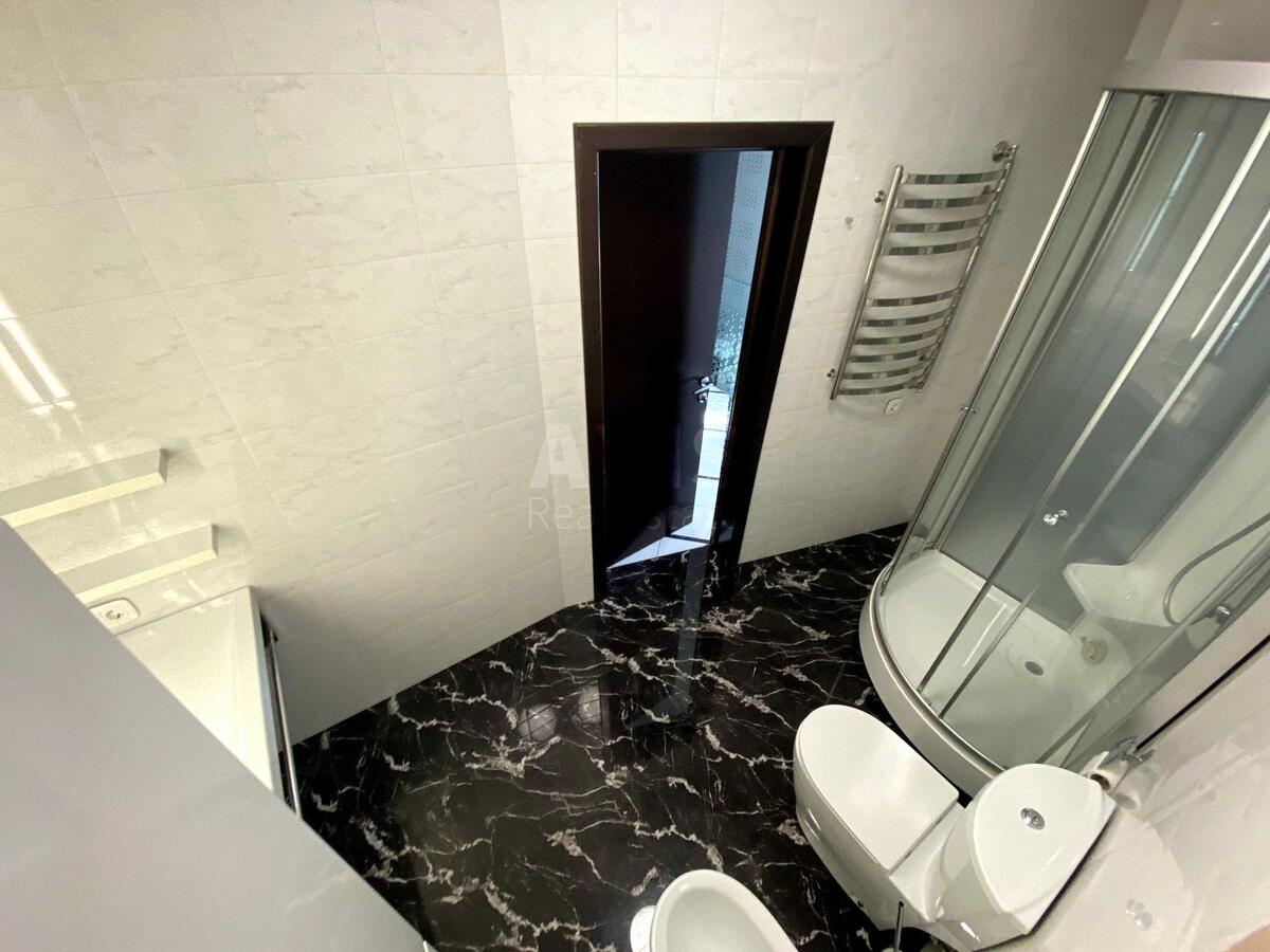3k apartment vul. Pidvysoc'kogo Profesora 6В5
