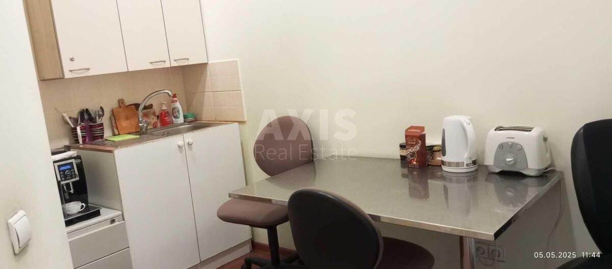 Office prov. Muzejnyj 4, 95m2574352