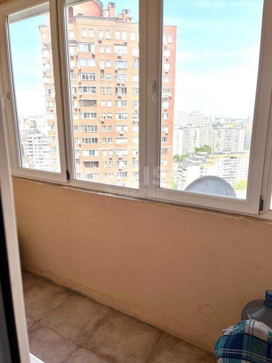 3k apartment vul. Ahmatovoi' Anny 135776111