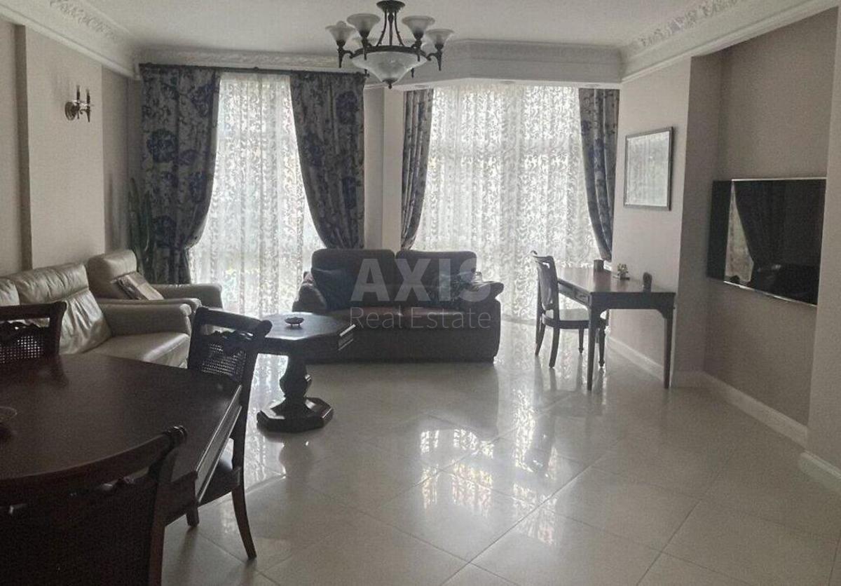 4k apartment vul. Nazarivs'ka 231