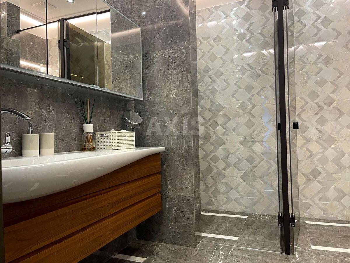 4k apartment vul. Instytuts'ka 18А595118