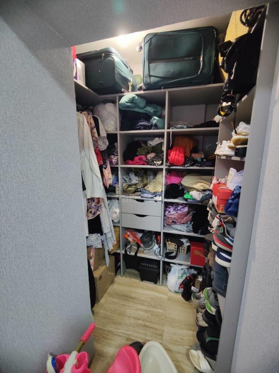 1k apartment vul. Praz'ka 22А4