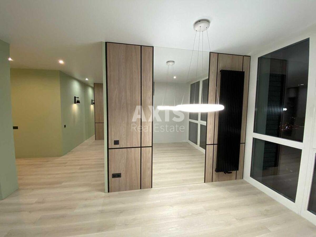 3k apartment vul. Malynovs'kogo Marshala 80
