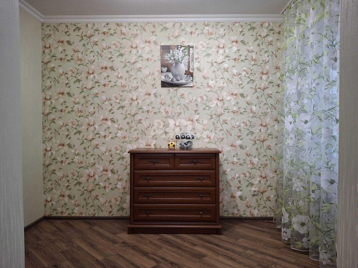 3k apartment vul. Bal'zaka Onore de 4А9