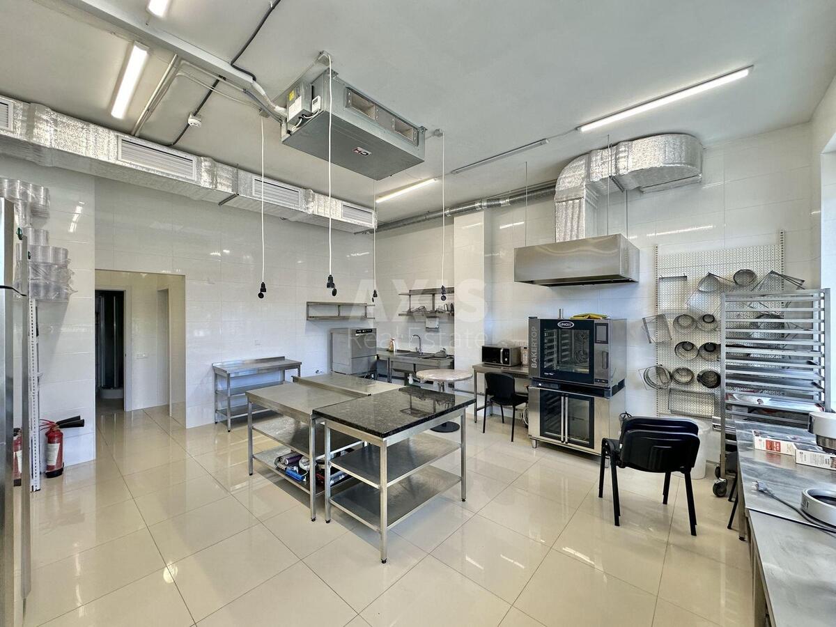 Trade object vul. Pysarzhevs'kogo Akademika 8А, 63m2629640