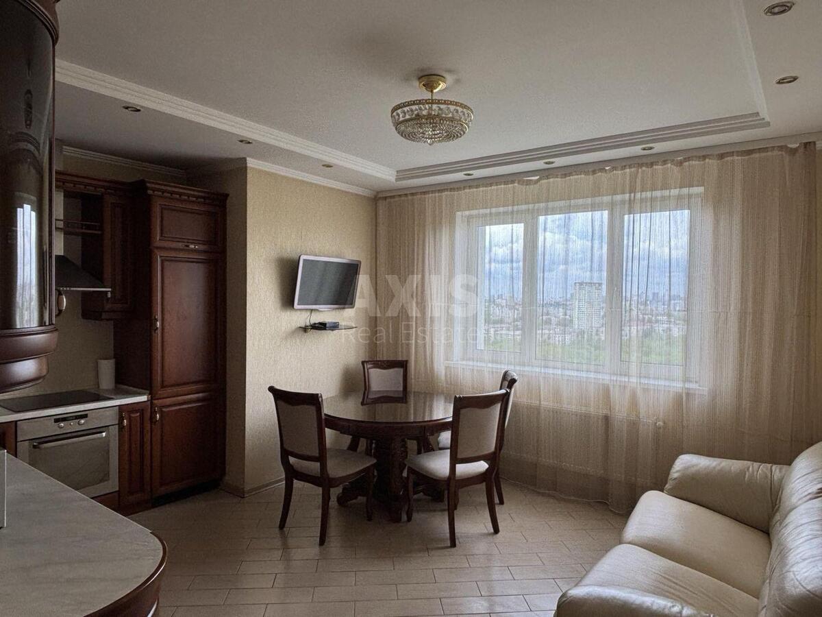 2k apartment vul. Geroi'v Oborony 10А1