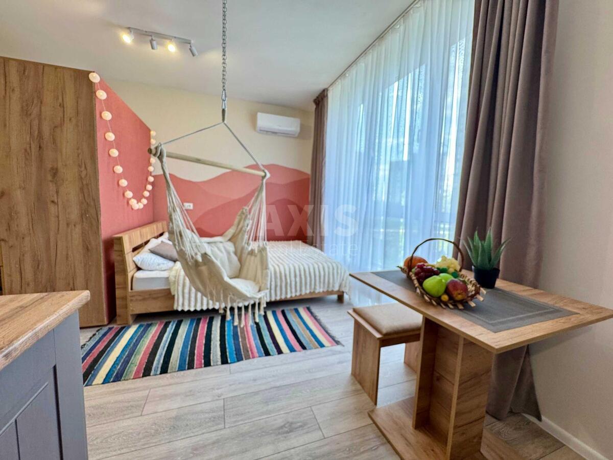 1k apartment vul. Pivnichno-Syrec'ka 23